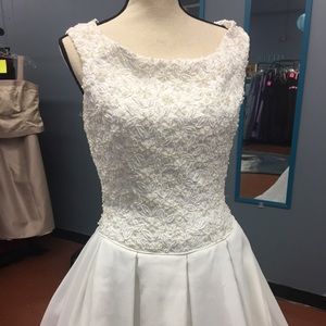 Jasmine wedding gown